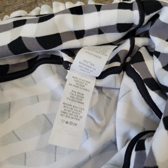 Aerie OFFLINE Real Me XTRA Crossover Ruffle Legging - Picture 11 of 14